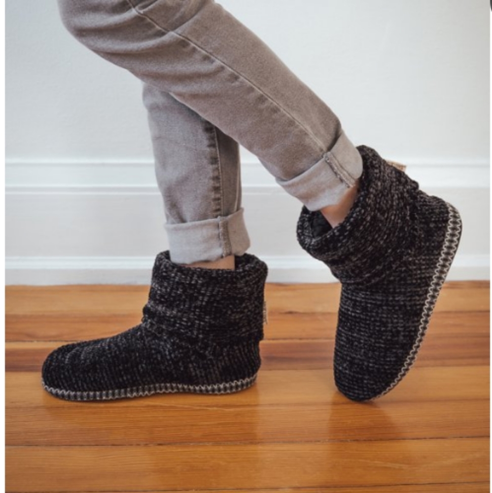 🆕MUK LUKS | Soft Chenille Bootie Slippers Womens Size 7